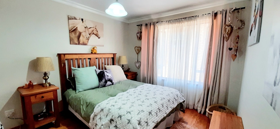 4 Bedroom Property for Sale in Dolphin Creek Golf Estate Western Cape